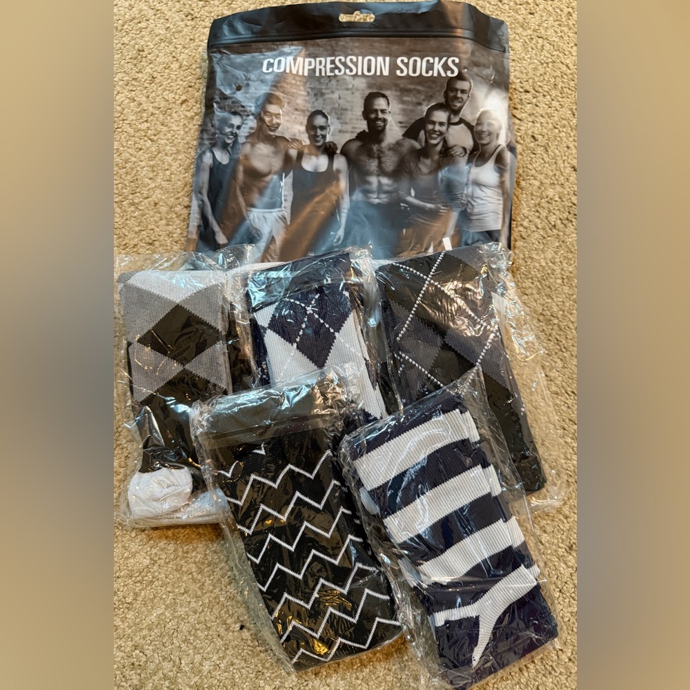 Compression Socks for women- Black & White Patterned Socks (5-Pack) l
L/xl